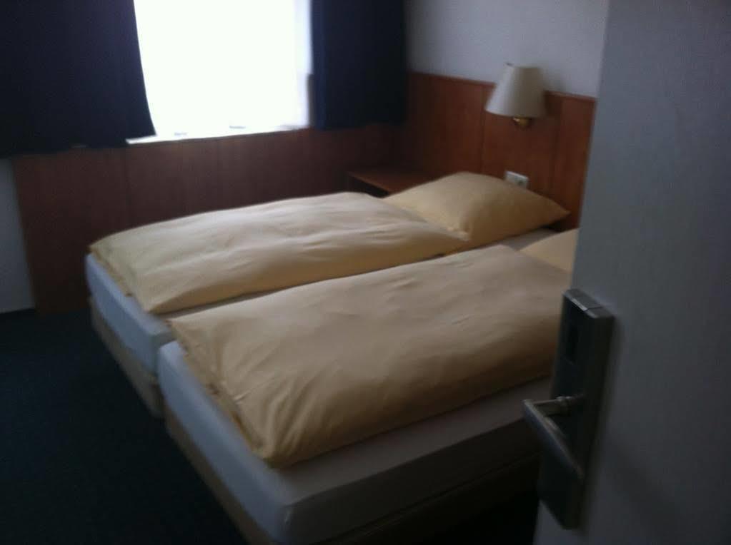 Sleepbeeone Wilhelmshaven酒店 外观 照片